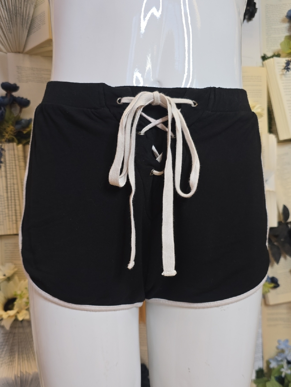 Lace-up Running Shorts from Love Culture SM Black&White